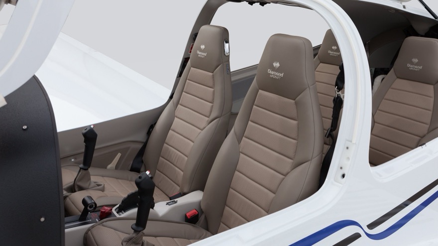DA40 NG leather interior